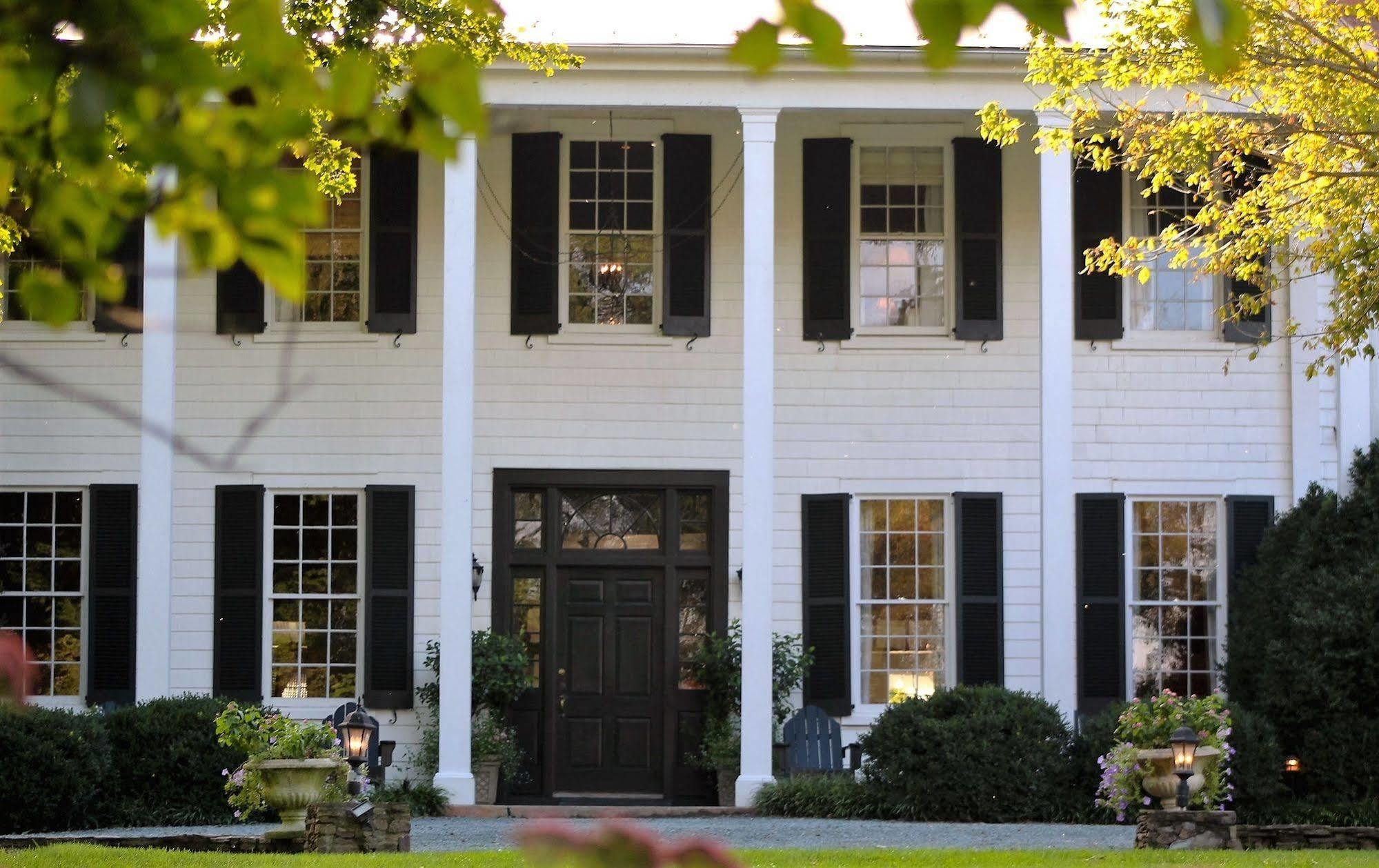 The Clifton Charlottesville Exterior foto
